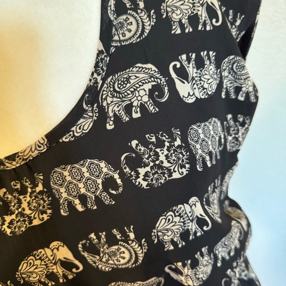 Maurice’s | Black w/ taupe elephant dress | Sz M - Picture 9 of 13